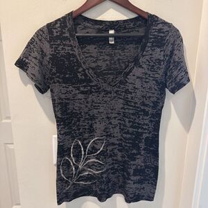 Next Level Burnt Out T-shirt Deep V-neck Nutrilite Gray Black Size L